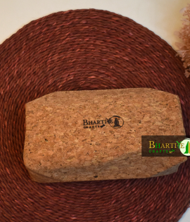 cork pouch bag | eco-friendly travel kit | sustainable toiletry &amp; makeup bag