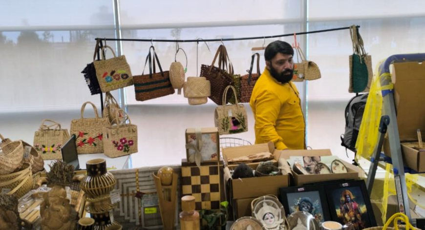 Bharatiya Crafts had a fantastic one-day stall at McDermott Gurgaon!