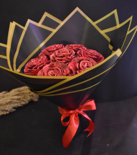 Romantic Red Rose Shola Flower Bouquet for Valentine’s Day | Eco-Friendly Gift – Bhartiye Crafts