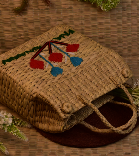 Kona Grass Basket medium size with Emb