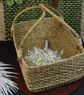 Kauna grass gift hamper basket