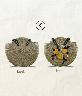 Straw tote bag with floral embroidery ang leather handle