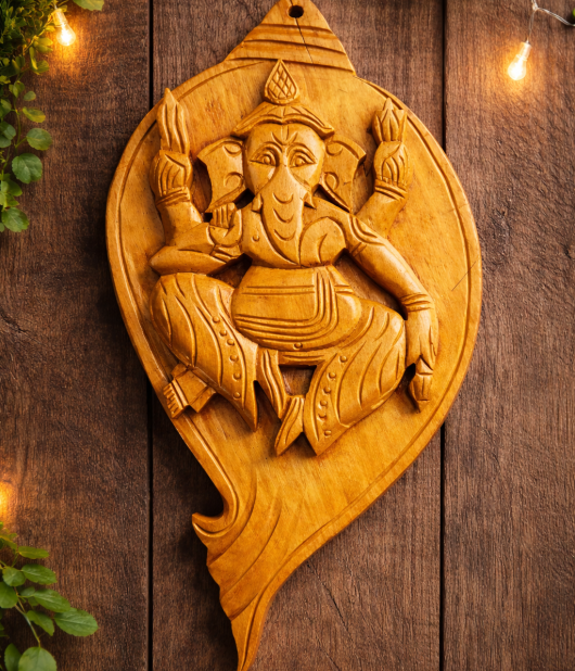 Handcrafted Bamboo Ganesha Wall Decor in Shankh (conch) Shape | Eco-Friendly Bamboo Art (#BP0057)