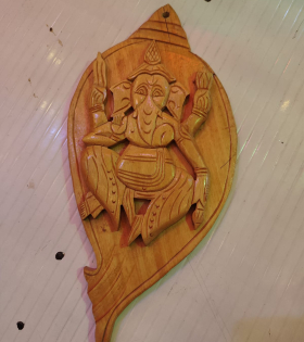 Handcrafted Bamboo Ganesha Wall Decor in Shankh (conch) Shape | Eco-Friendly Bamboo Art (#BP0057)