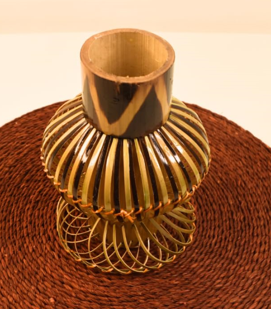 Designer Bamboo Vase for Living Room, Dining Table & Office use (#BP0041)