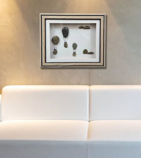 Rise Above – Minimal Balloon Pebble Art Frame (#PB0019)