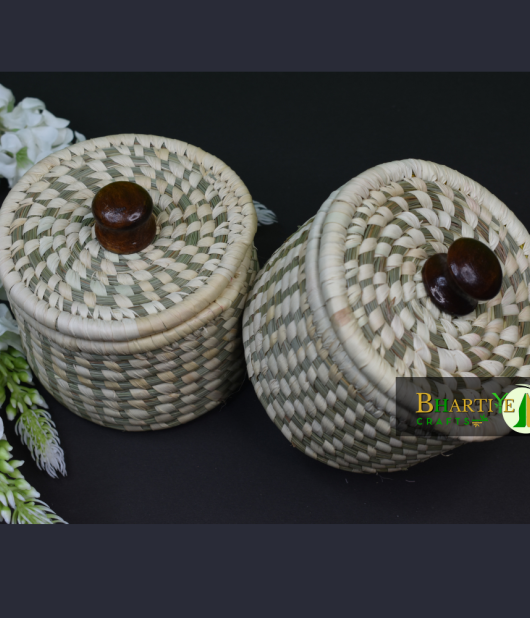 Handcrafted Round Woven Basket with Lid – Small Storage Container Set Of 2