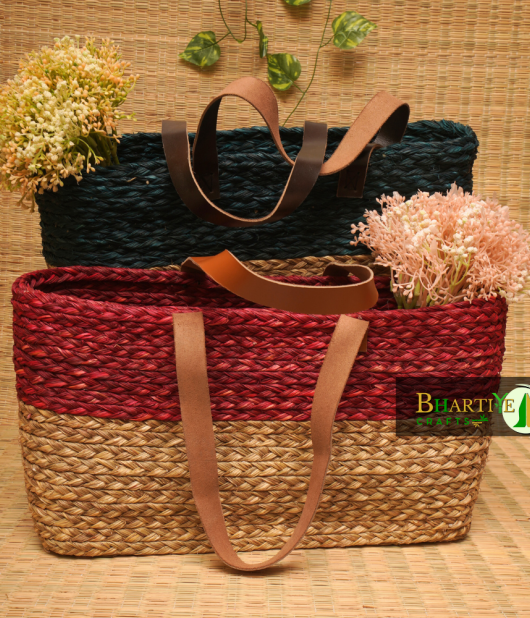 Handcrafted Sabai Grass Tote with Leather Handles – Eco-Friendly Elegance