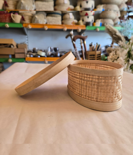 Bamboo oval Basket with lid