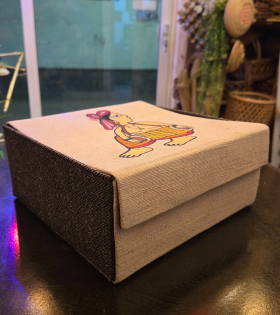 Jute gift basket foldable