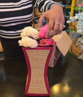 Grass flower vase (#BKM0011)