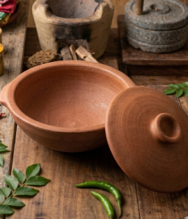 Handcrafted Terracotta Cooking Pot with Lid | Natural Clay Handi for Cooking | Bhartiye Crafts
